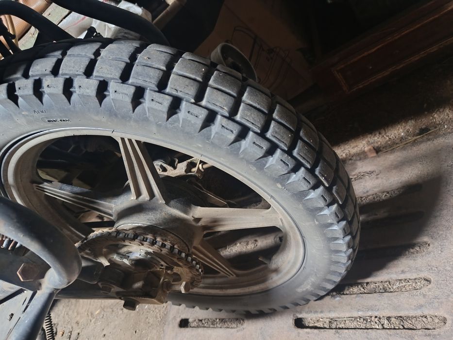 Мотоцикл ЯКИ 200 продам