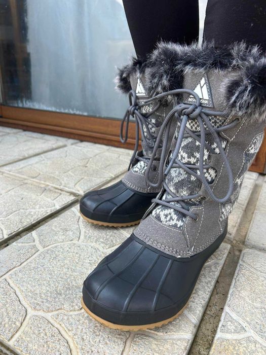 Дамски зимни сняг ботуши 5 различни цвята, всички размери  15.00 евро