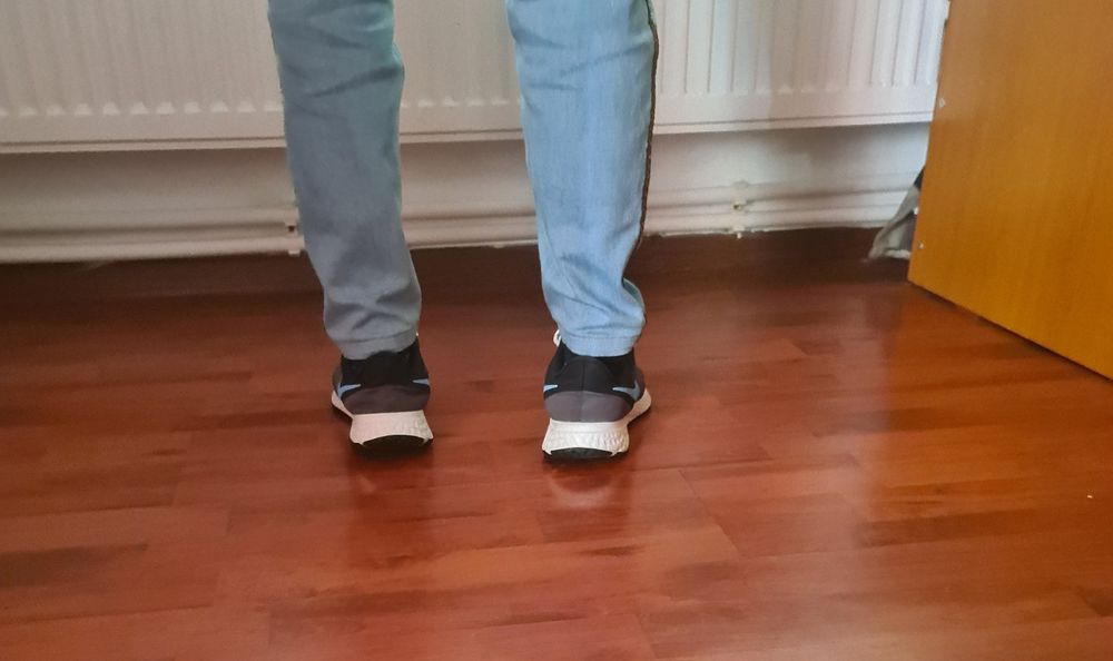 Adidasi Nike marimea 40   2 perechi