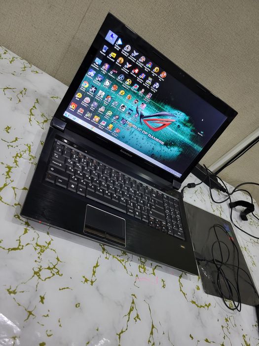 Lenovo ноутбук с Играми