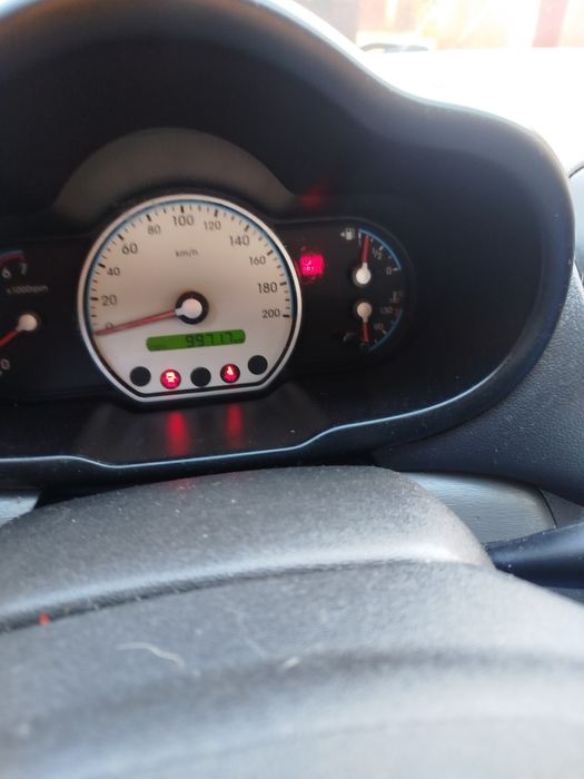 Vind Hyundai i10