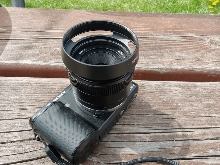 Sony NEX F3 + обектив 27mm/F2.8