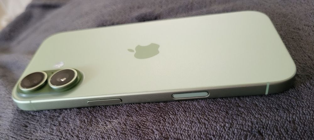 iPhone 17, 256 GB, Зелен