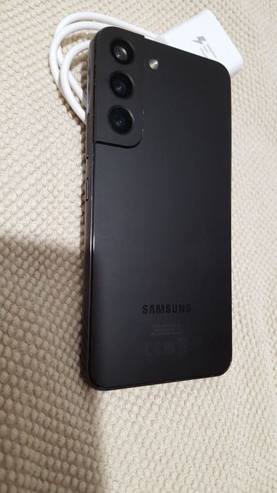 Vand Samsung S 22 negru
