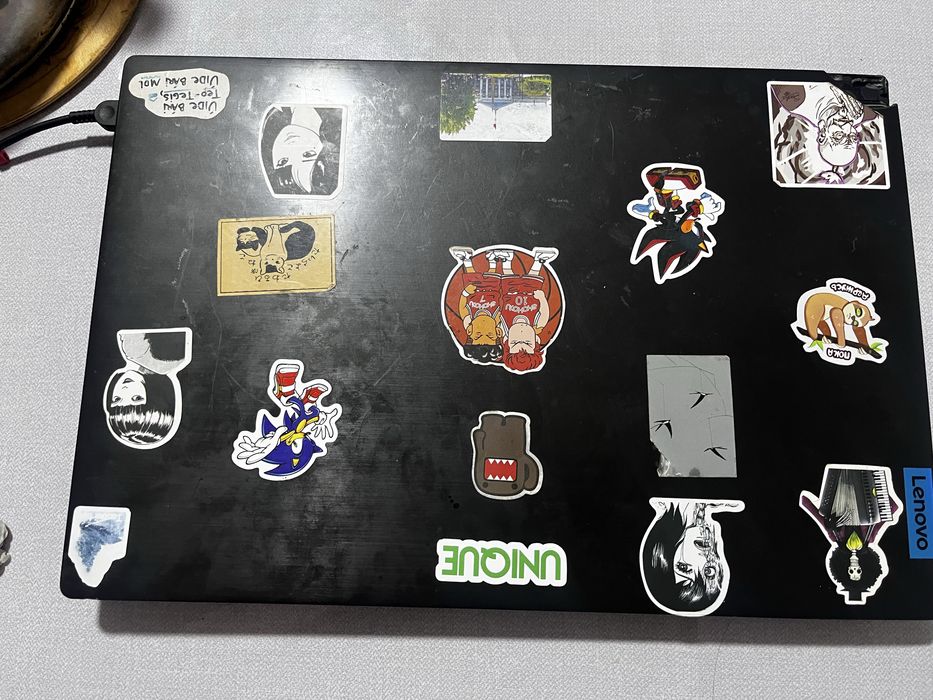 Ноутбук LENOVO 81LL