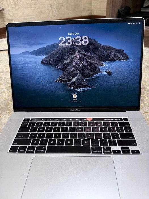 Macbook pro core i9 16inch 16Gb/1TB