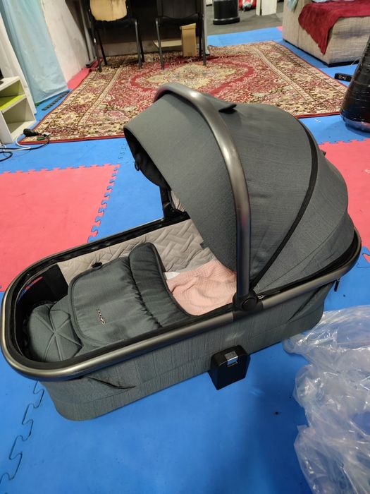 Бебешка количка 3 в 1 MUUVO Quick SE 2