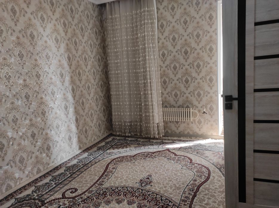 Зангиота тумани "Мясокомбинат" домларида ижарага квартира бор. Арзон.