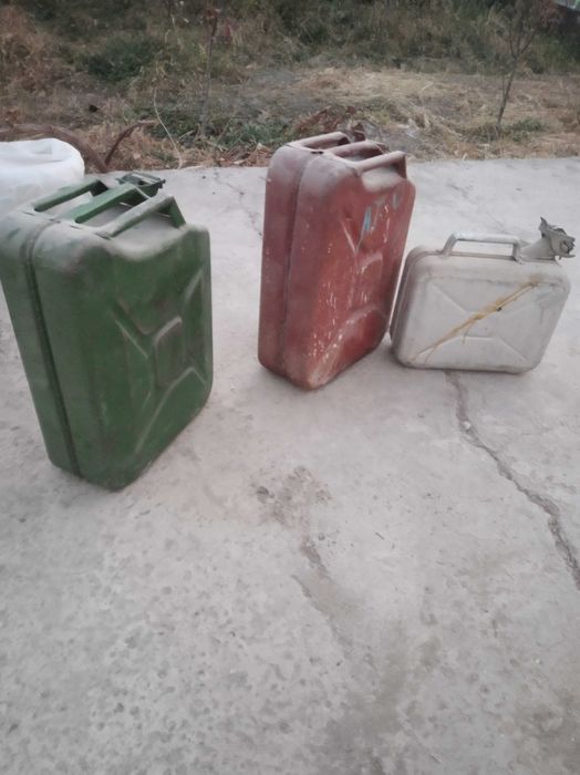 Бинзен канистры мошинлар учун