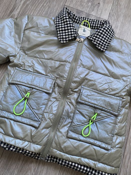 Продам детскую куртку