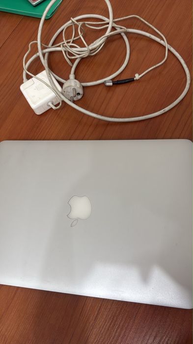 MacBook Air 13" 2017 | i5 | 8GB | 128GB SSD