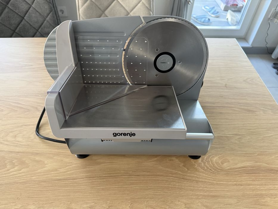 Електрически нож GORENJE R506E СИВ, 150 W