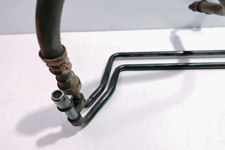 Conducta de racire ulei servlodirectie 156002812 BMW Seria 3 E46