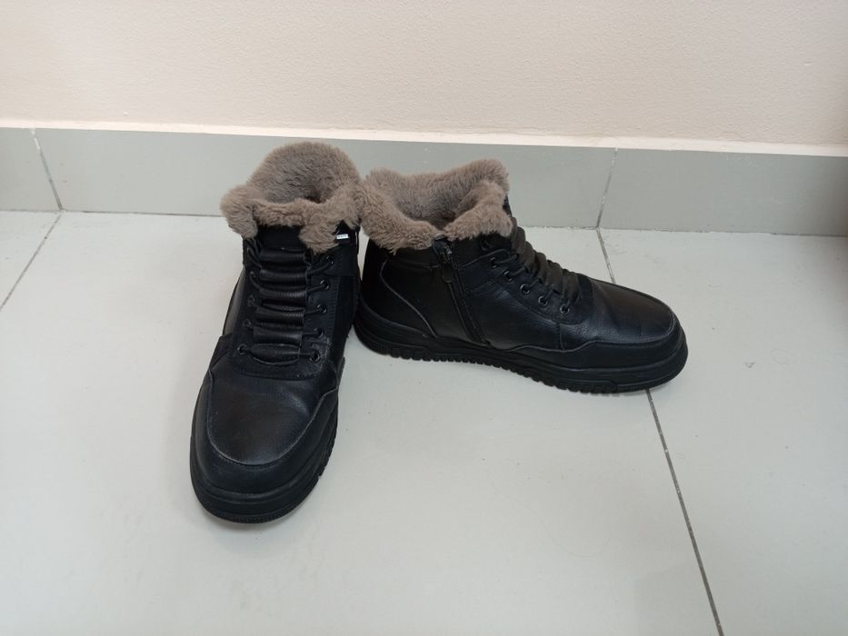 Ботинки зимние 42