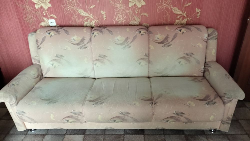 Караганда Продам диван б/у  20000 тг(самовывоз)