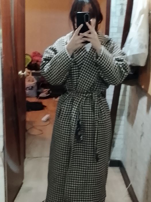 Пальто  продам срочно