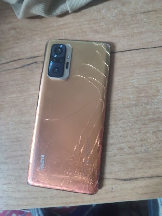 Продам или обменяю редми нот 10 про