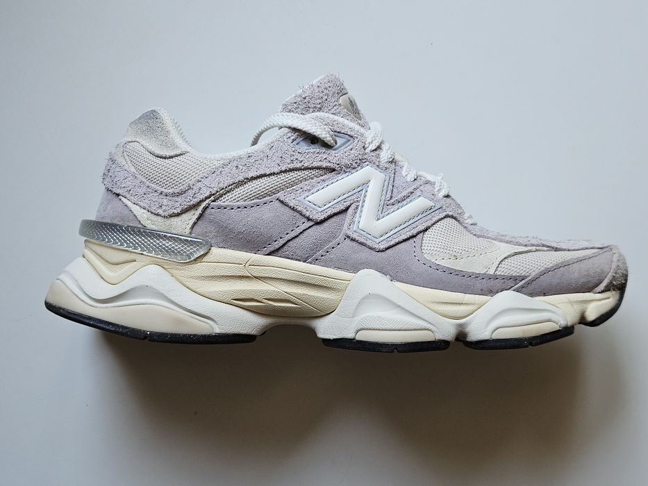 Обувки New Balance 9060 / 40 номер / НОВИ