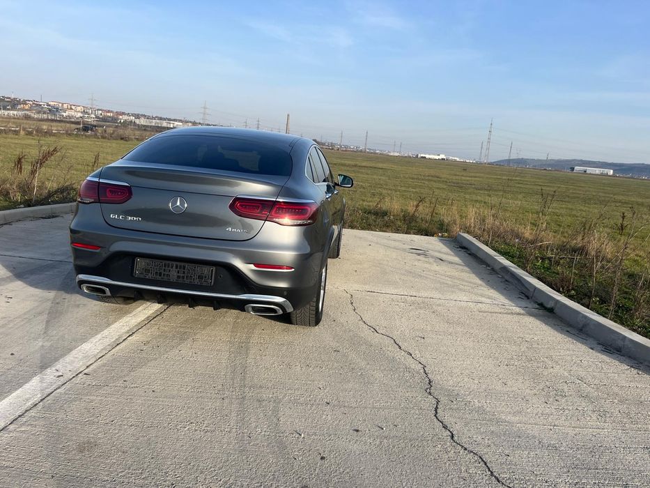 Mercedes-Benz GLC 300 4MATIC COUPE, AMG, camera 360, plafon panoramic