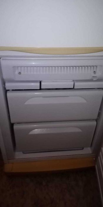Продам  холодильник