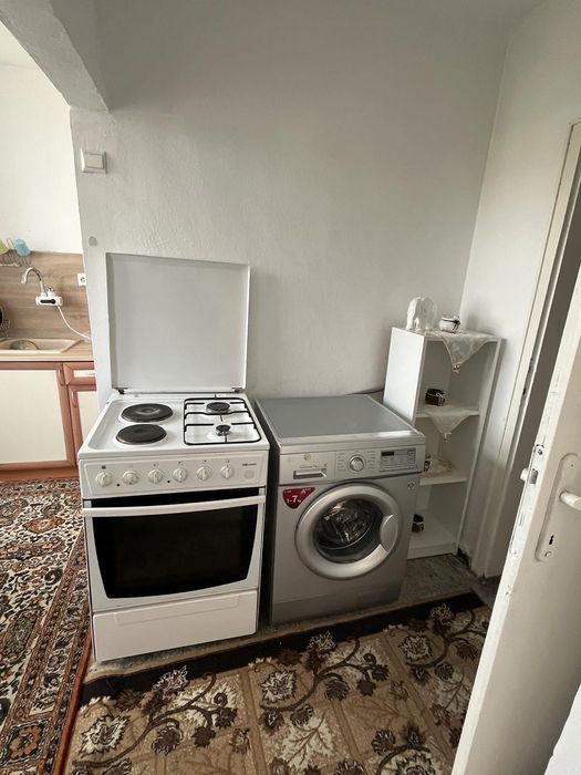 Дава се под наем Многостаен апартамент в Пловдив, Кючук Париж - 97 кв.м за 500 € - Снимка #4