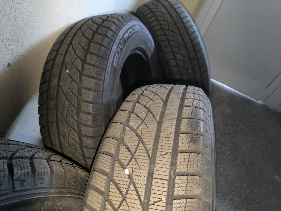 Гуми 235/65/17 зимни