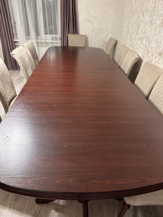 Продам стол дерево