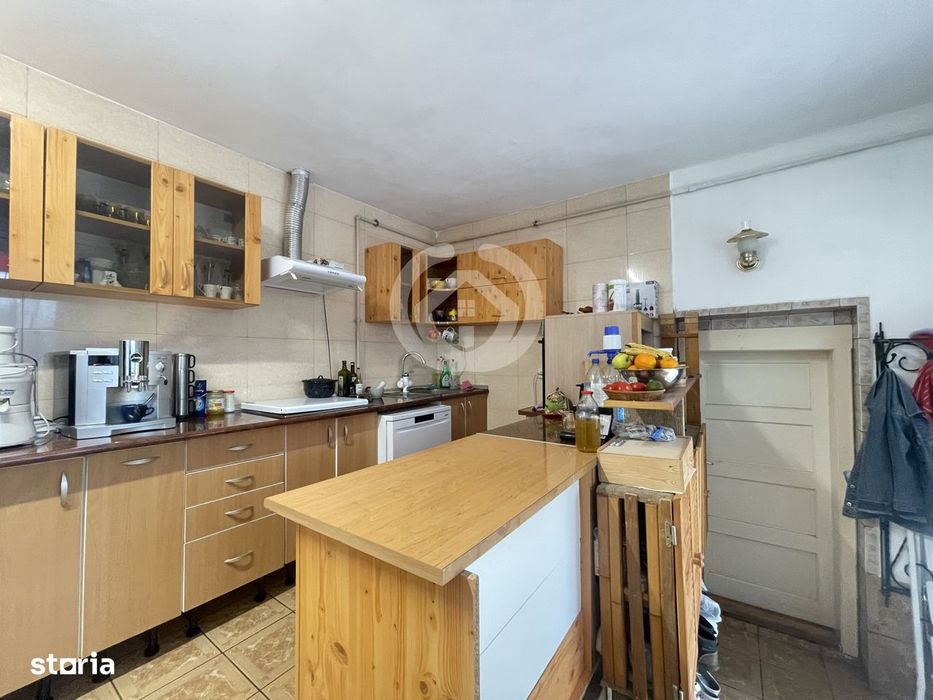 Casa individuala cu 5 camere si 434 mp teren – Sibiu