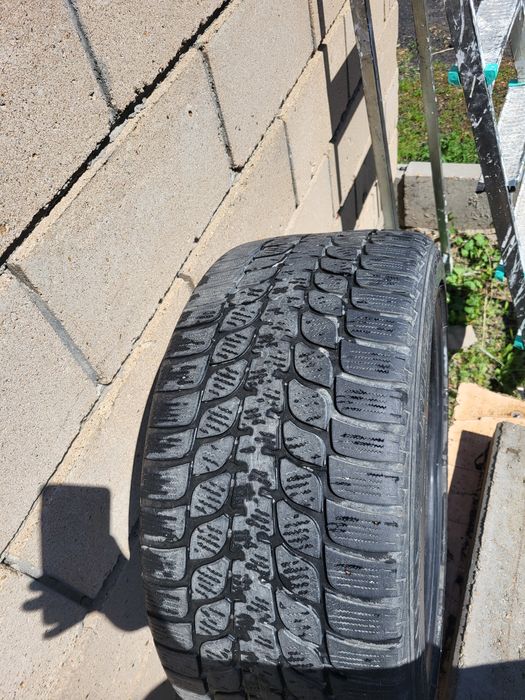 Шины Bridgestone 255/40 R18