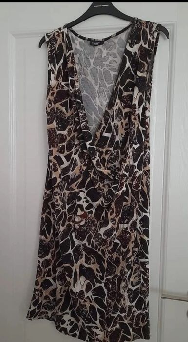 Rochie material elastic mar 44-46