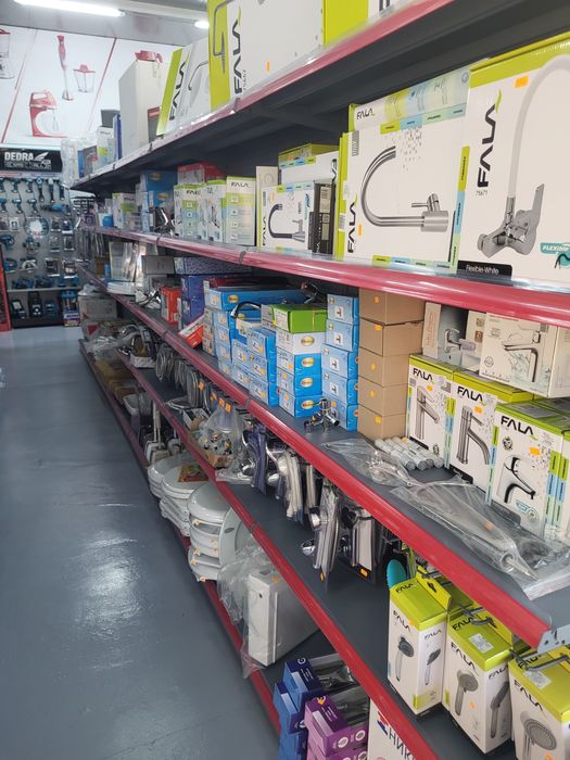 Ново Търговско оборудване стелажи магазин супермаркет