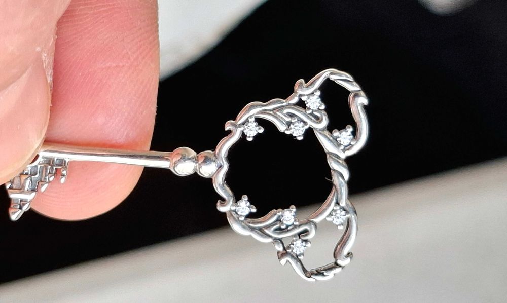 Сребърен медальон Ключе , модел на Пандора