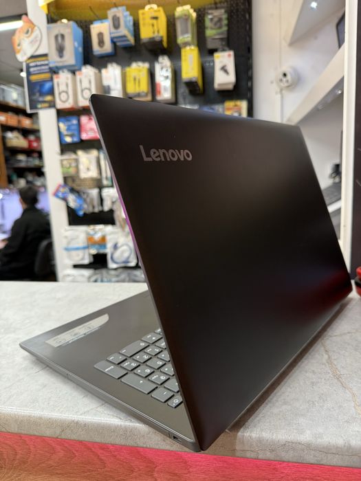 Ноутбук Lenovo  320-15IKB