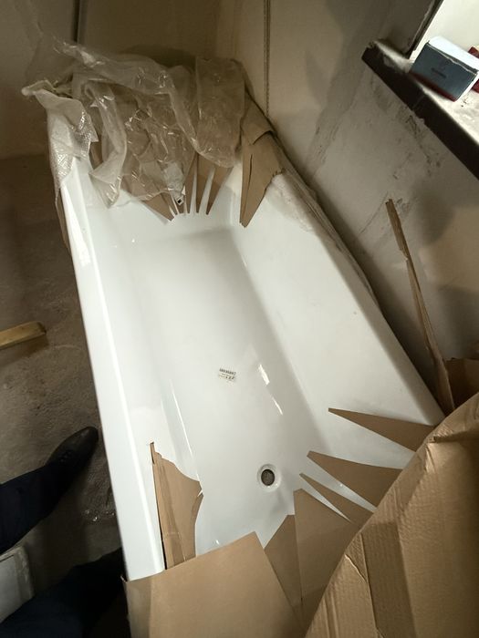 Продам новую ванную