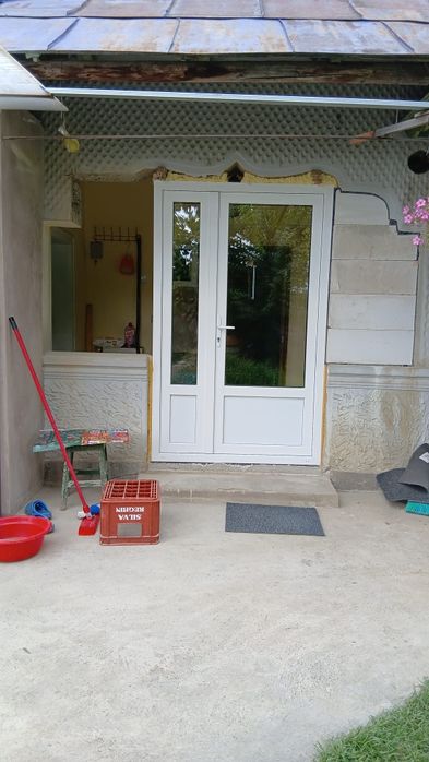 Uși și geamuri termopan