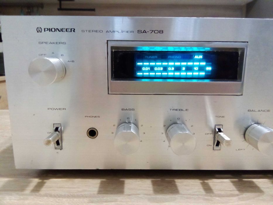 Усилвател Pioneer SA 708