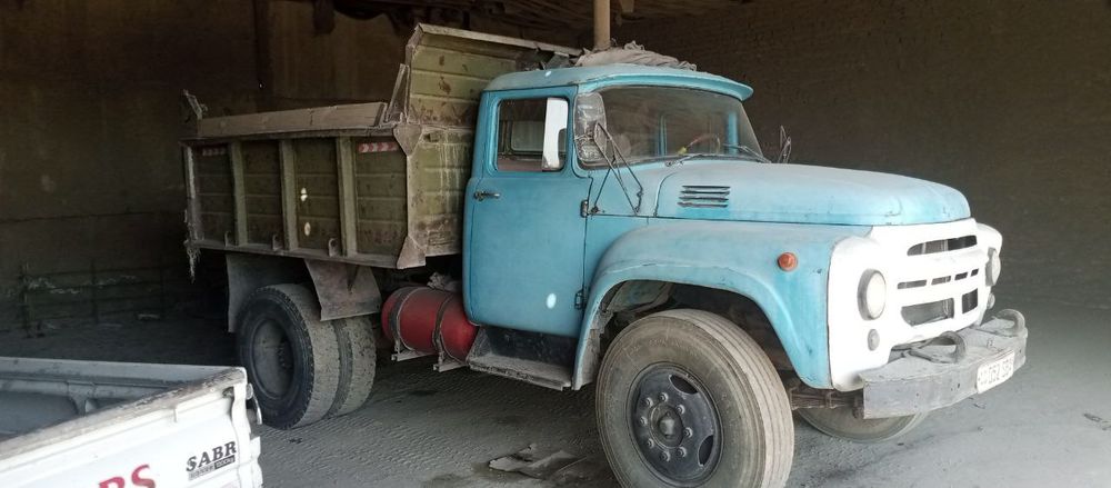 Zil sotiladi mator ural balonlari yengi narxi kelishiladi