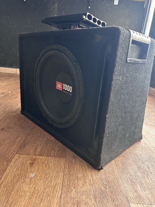 Саббуфер с усилителем на 1000вт