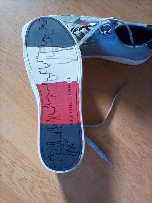 Sneakers Tommy Hilfiger barbati marimea 42, adusi din SUA