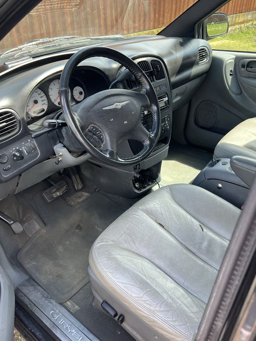 Chrysler Grand Voyager SE 3 3 benzină automată   7 locuri
