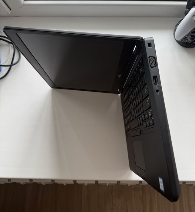 Dell Latitude 5490