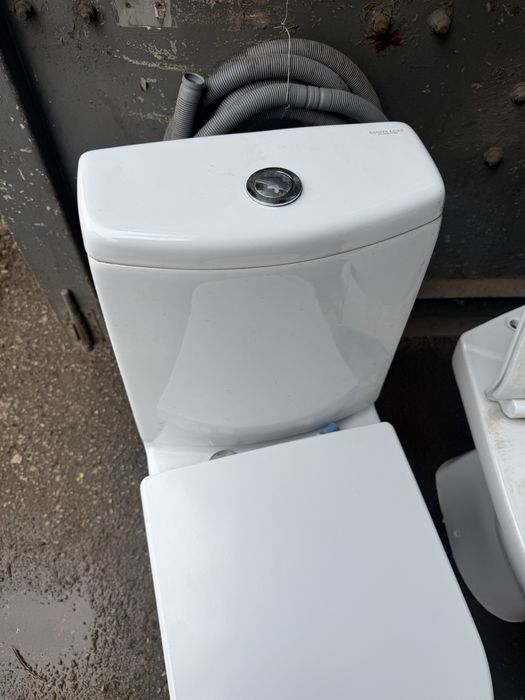 Продам унитаз в отличном состоянии