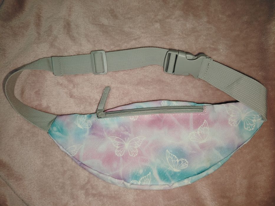 Детска чантичка с пеперудки