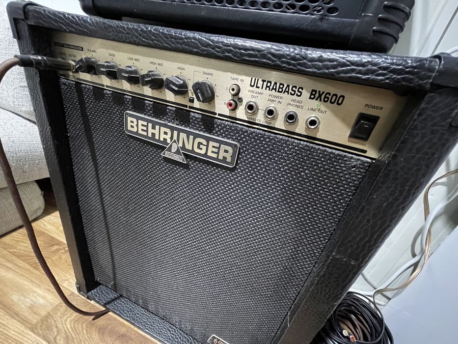 Amp BASS - Behringer BX600