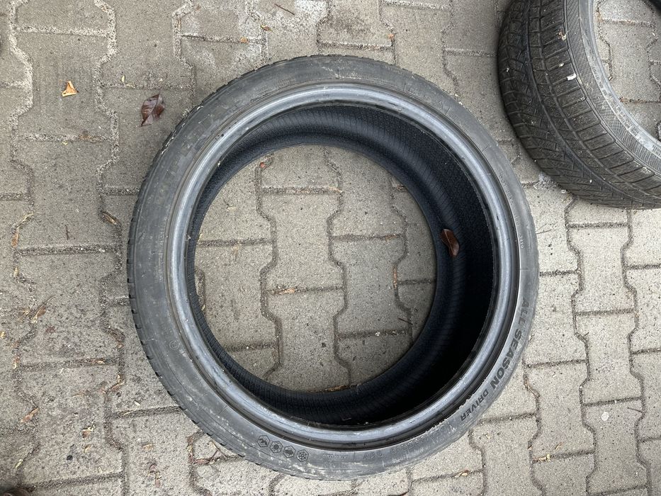 Cauciucuri iarna 2 buc 255 35 19 si 2 buc 235 35la 100 ron buc an 2019