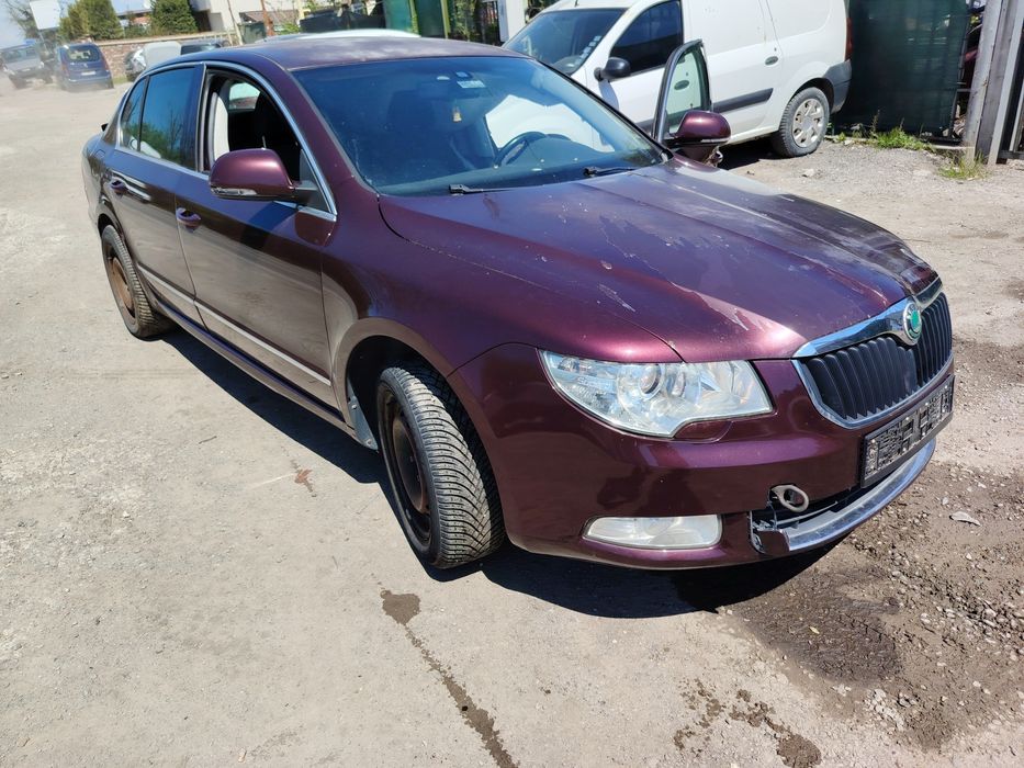 Продавам Шкода Супърп на части 2010г 2.0тди 170кс