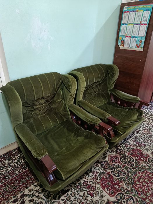 Диван и 2 кресла