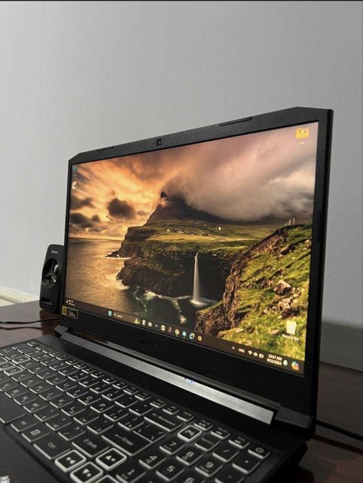 Acer Nitro 5 (Ideal karobka document bor)|