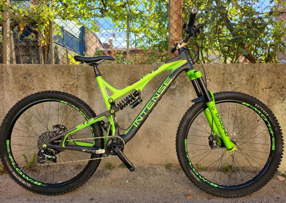 USA INTENSE TRACER limited edition Enduro 27.5 цола L размер Карбонов Отлично състояние 1х11 XO Sram, DVO suspension