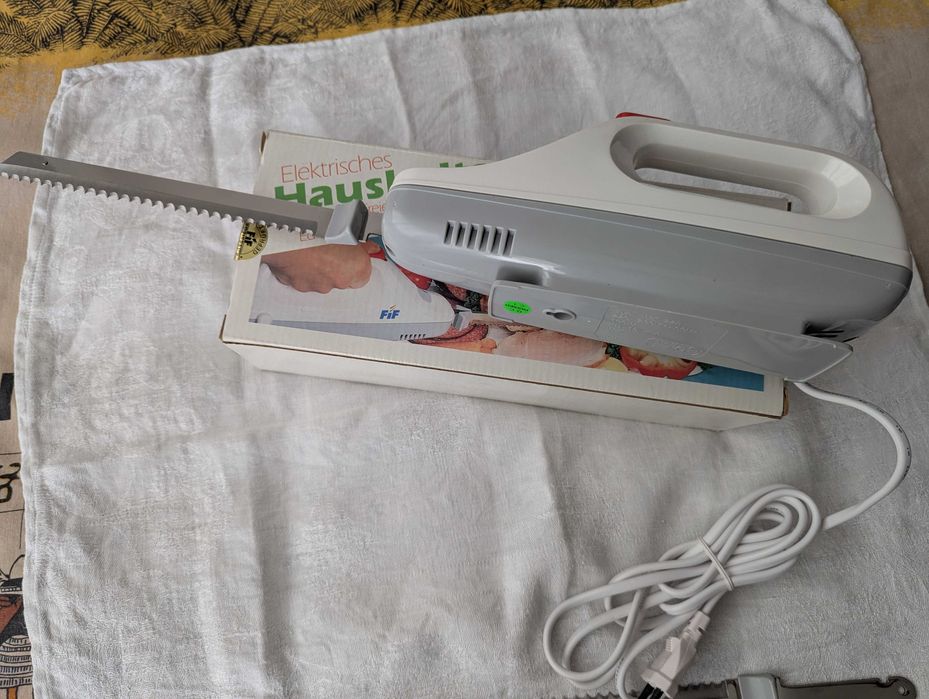 Електрически нож за месо